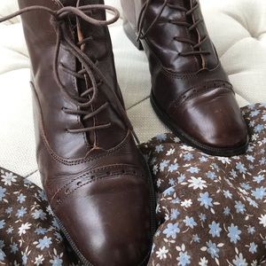 Rare Etienne Aigner Prairie Boots 7